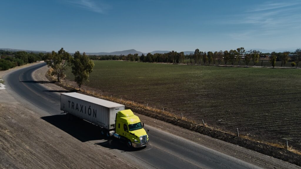 TRAXIÓN adquiere a BBA Logistics y fortalece su posición en el mercado