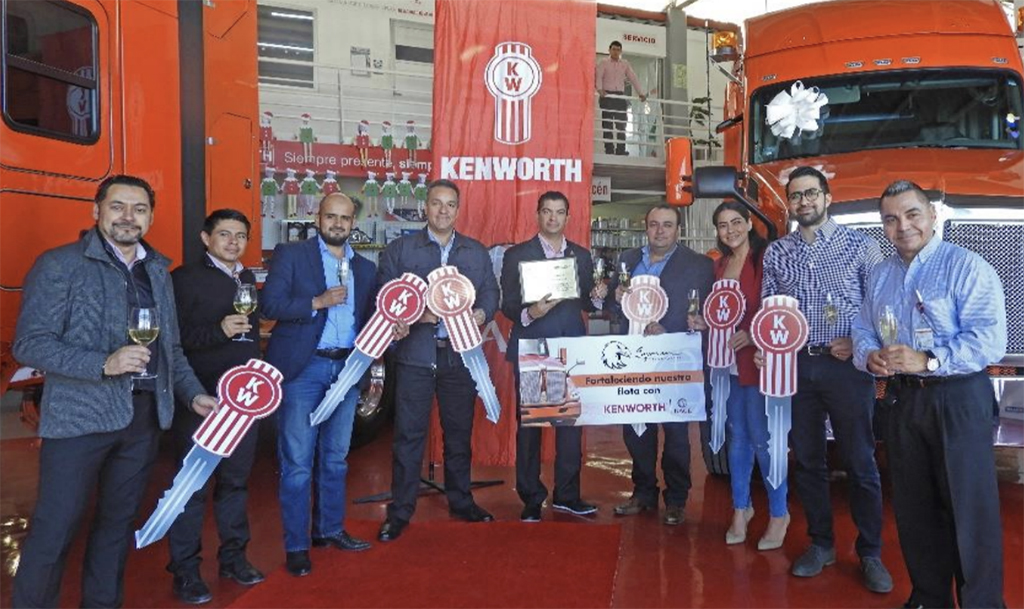 Kenworth vende unidades a GYMM Monclova