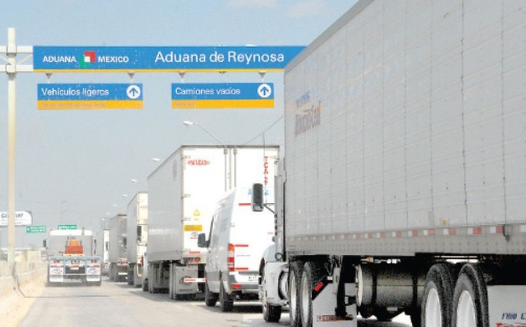 Cae el comercio fronterizo por autotransporte