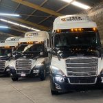 Daimler entrega unidades a HG Transportaciones