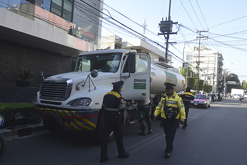 Respiran transportistas con la caída del robo de vehículos pesados