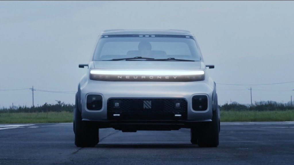 Neuron EV-T One es un vehículo modular que puede ser de pasajeros o pickup.