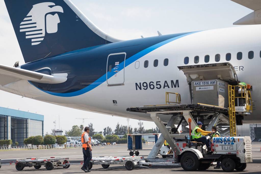 Aeroméxico ahora hace transporte de carga