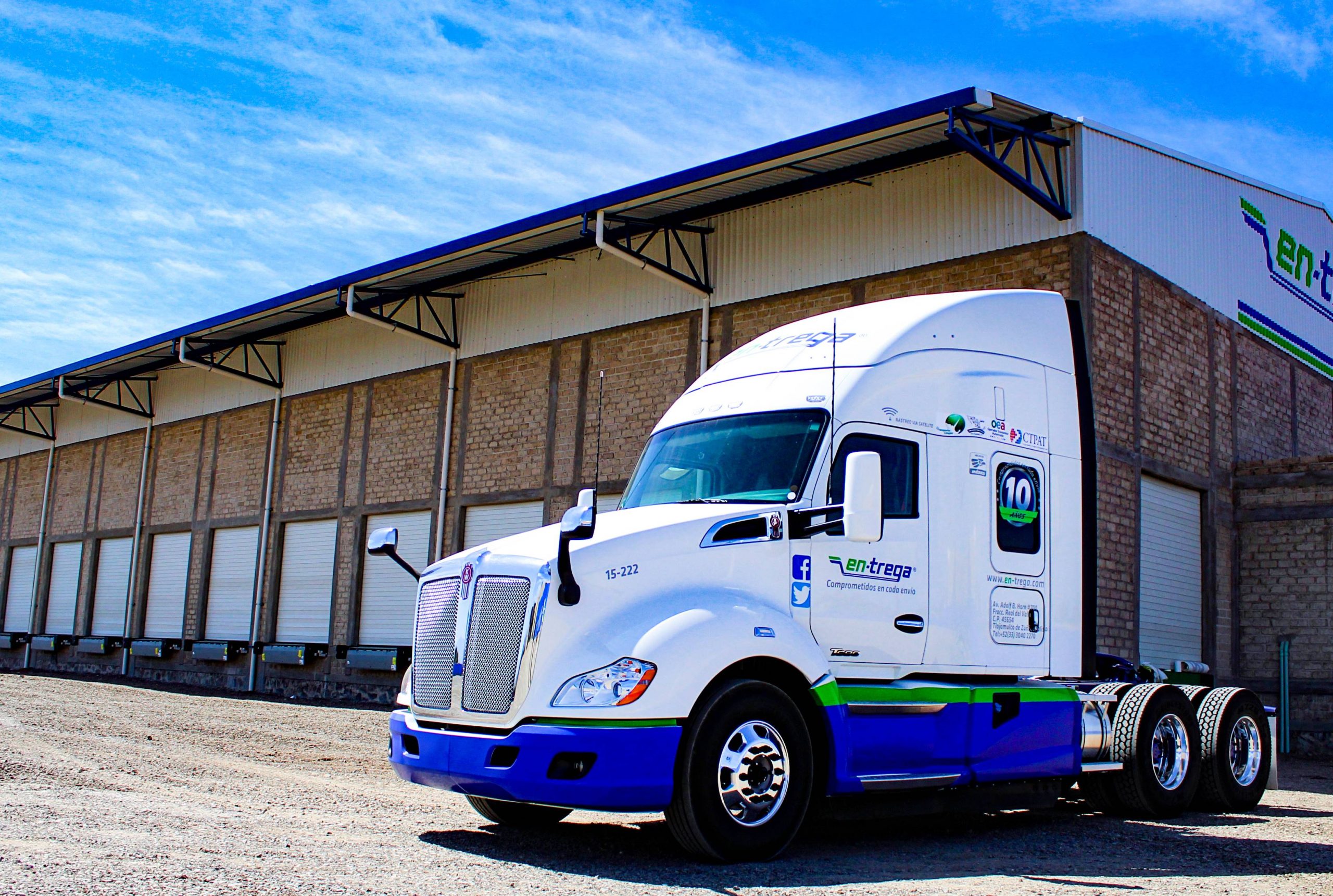 Kenworth apoya a empresa de jalisco