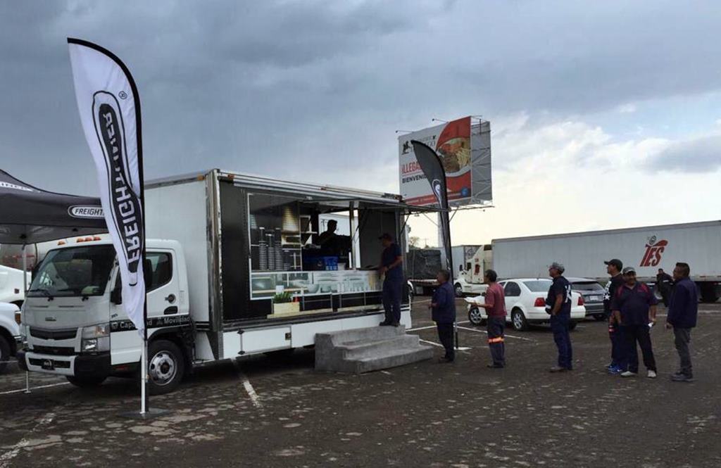 Freightliner ayuda a lo operadores durante el covid 19