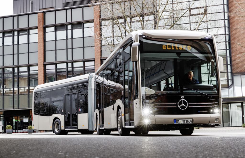 ecitaro G el articulado eléctrico de mercedes Benz