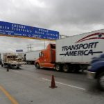 comercio transfronterizo vía autotransporte entre México y Estados Unidos se contraer en mayo principalmente por el Covid-19