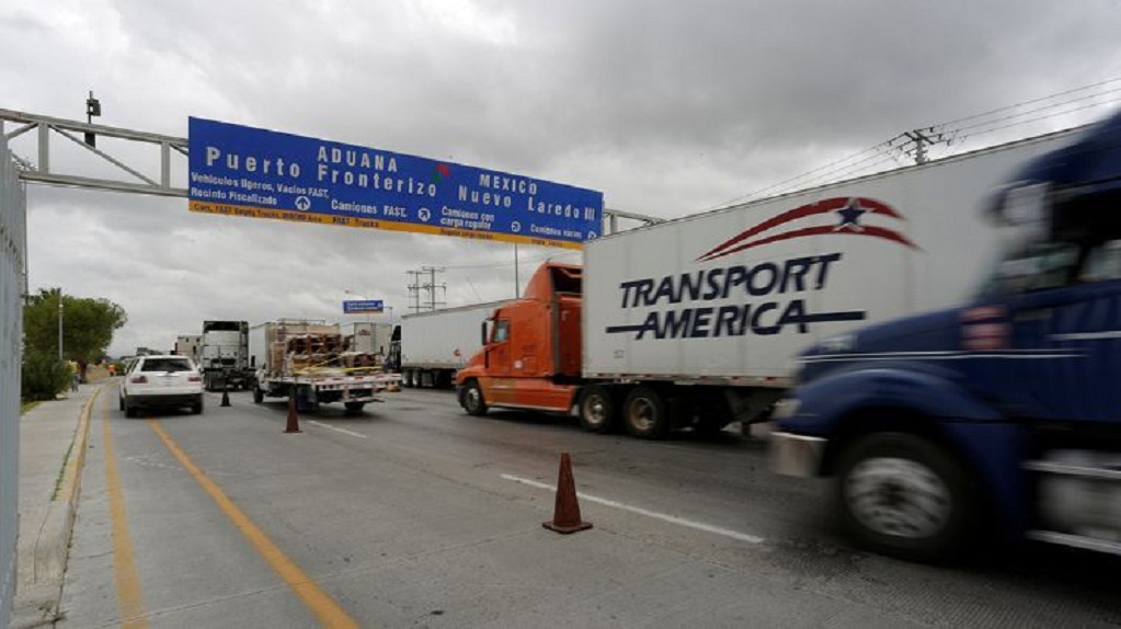 comercio transfronterizo vía autotransporte entre México y Estados Unidos se contraer en mayo principalmente por el Covid-19