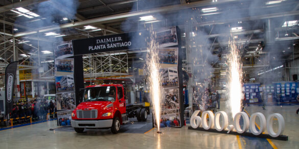 Daimler Trucks México Unidad 600mil