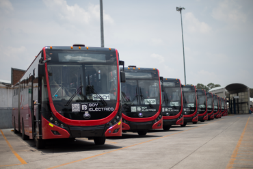 VEMO y MOBILITY ADO Metrobús eléctrico