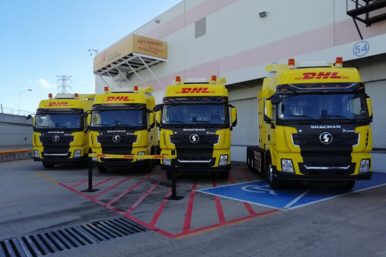 DHL Shacman