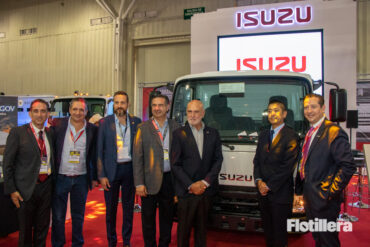 Isuzu juega de local en Expo Proveedores del Transporte