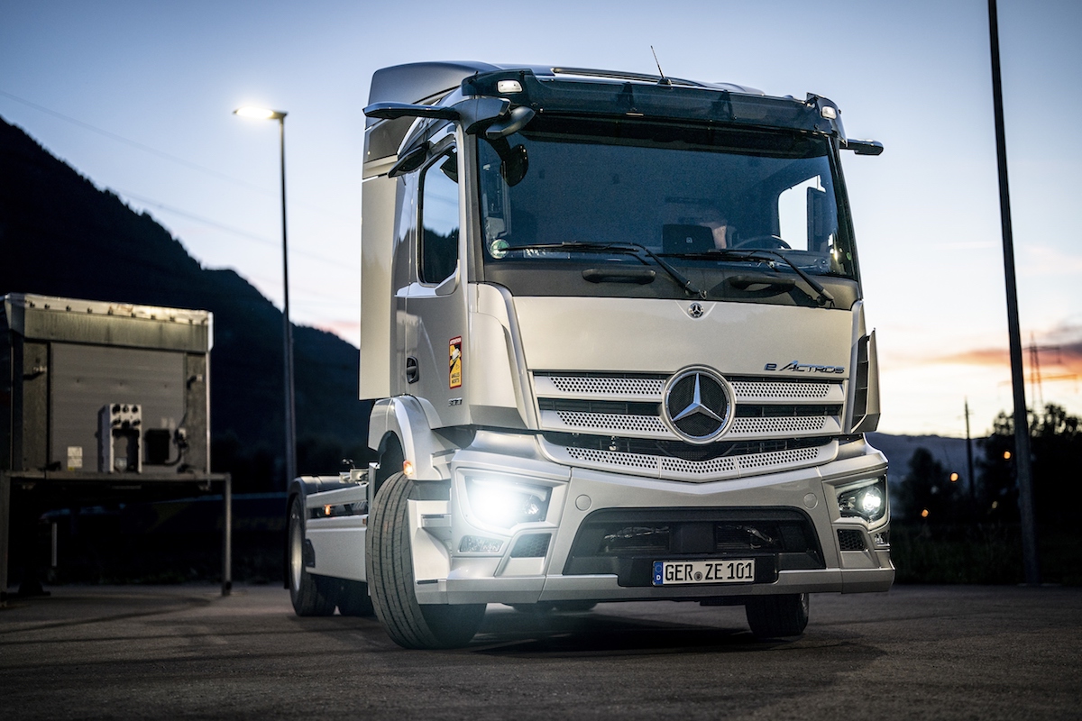 Mercedes-Benz eActros 300 Sattelzugmaschine in Tirol   Mercedes-Benz eActros 300 tractor in Tyrol