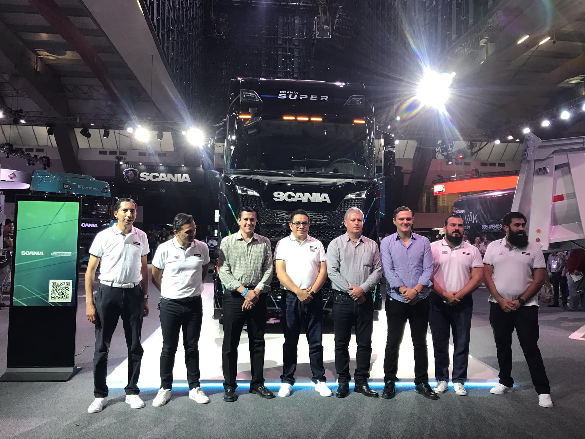 Scania colocó trenes motrices Super en Expo Transporte ANPACT 2022 