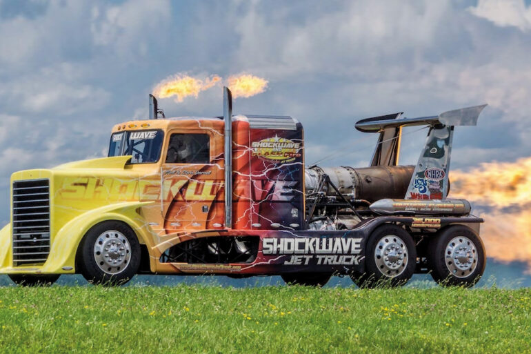 Shockwave Jet Truck ¡36,500 CV  de poder!