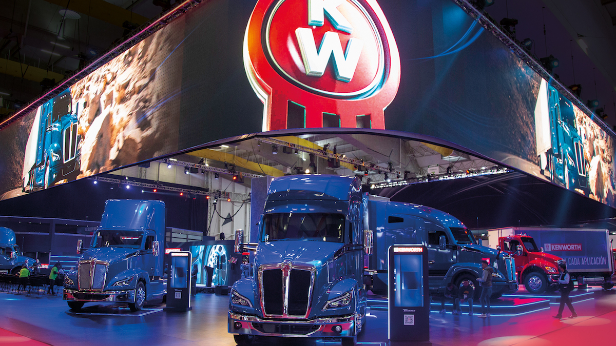 Kenworth. El líder tuvo Expo Transporte  de estrenos