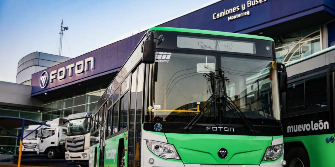 Foton Monterrey entrega autobuses a Grupo Lazcano