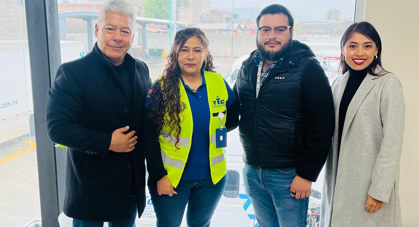 JF Transporta integra a sus filas a egresada de Conductoras Scania