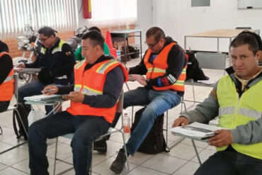 CECATI 37 y CANACAR capacitan a operadores de autotransporte