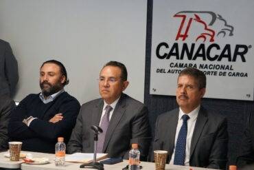 Miguel Ángel Martínez se postuló como candidato único a la presidencia de la CANACAR