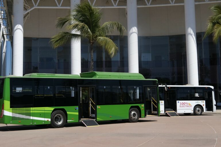 Prueban en Puerto Vallarta, autobuses eléctricos Sunwin