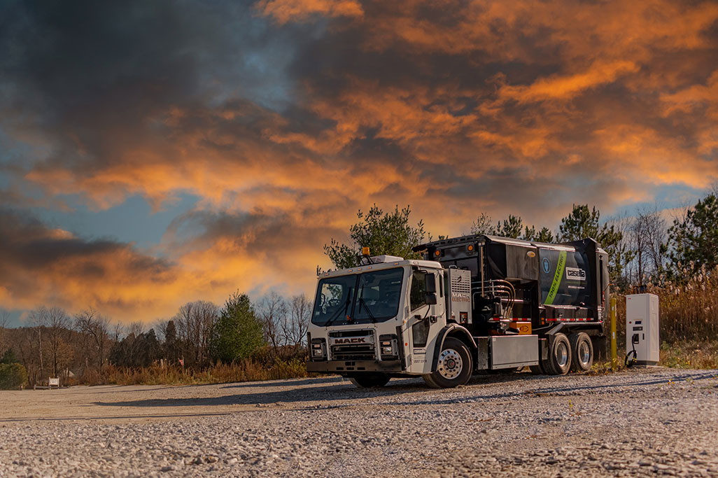 Mack Trucks exhibirá el MD Electric y LR Electric en ACT Expo 2023