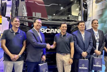 Transportes Alemán Estrella recibe camión Scania