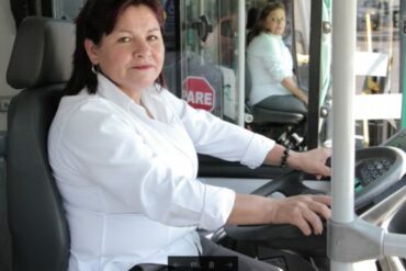 Percepción de mujeres conductoras ayudará a crear políticas públicas integrales