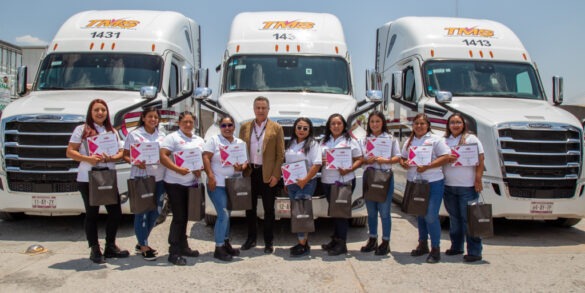 Egresa la primera generación de la academia para mujeres operadoras TMS