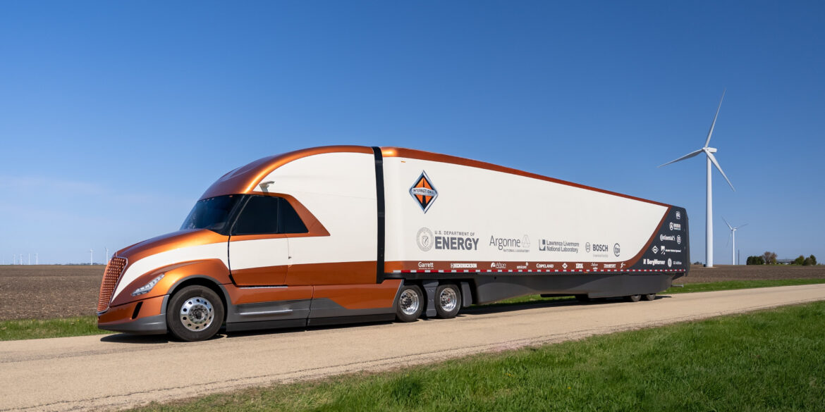 Navistar camina hacia la electrificación con International SuperTruck II