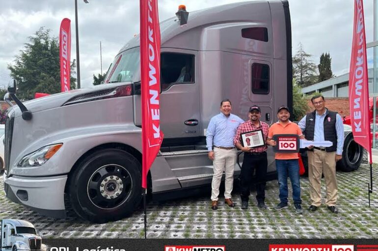 Clientes de Kenworth Mexicana reciben las primeras unidades conmemorativas