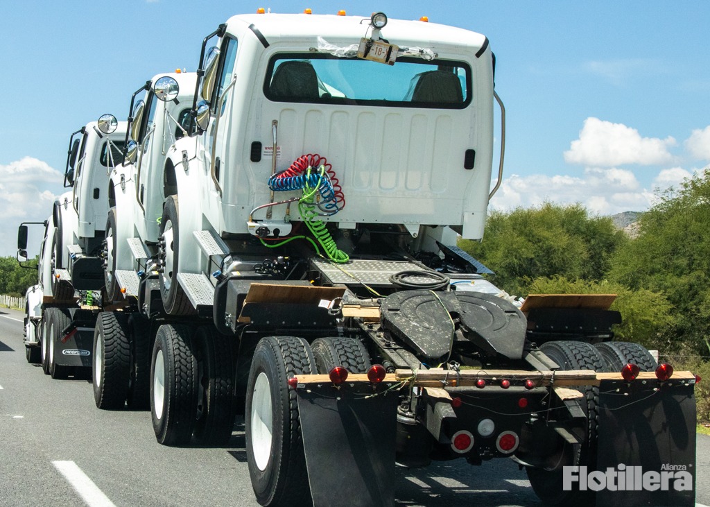 TRACTOCAMION EN VENTA visual data 8