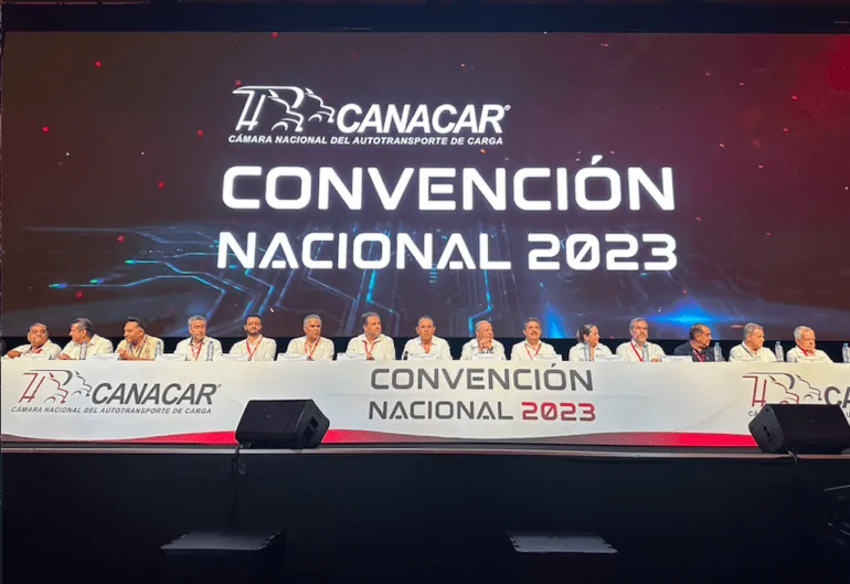 CANACAR se compromete a impulsar seguridad en carreteras