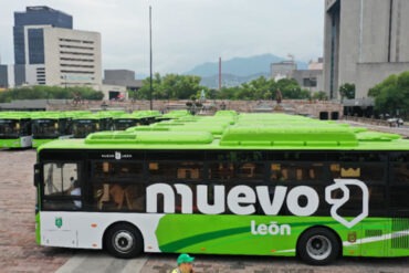 BYD y Enel X México electrificarán el sistema de autobuses Metrorrey