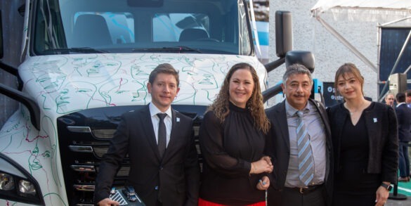 Transportes Esteban adquiere los primeros eCascadia en México