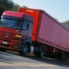 25 Jahre Mercedes-Benz Atego: ein Lkw so vielseitig wie die Transportaufgaben im Verteilerverkehr25th anniversary of the Mercedes-Benz Atego: A truck as versatile as the transport tasks in distribution haulage