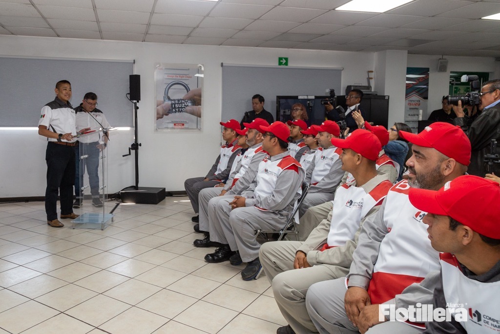 Hiroshi Ikegawa, Presidente del Consejo y Director de Operaciones de Isuzu Motors de México.