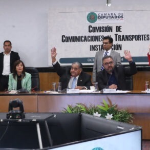 Comisión de Comunicaciones y Transportes en la Cámara de Diputados de México