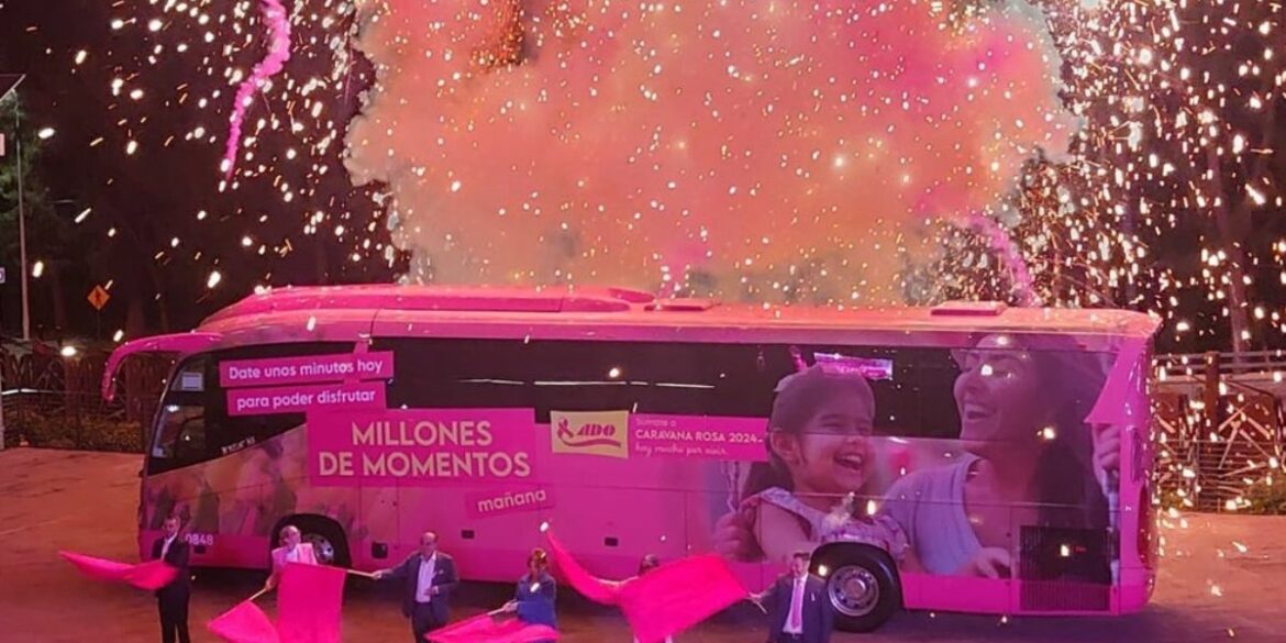 Scania se une a la Caravana Rosa de ADO, una campaña que ha impactado a miles de personas