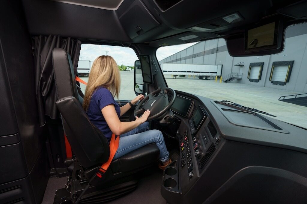 Daimler Truck-Marke Freightliner präsentiert die fünfte Generation Cascadia für den nordamerikanischen MarktDaimler Truck brand Freightliner introduces fifth Generation Cascadia for the North American market