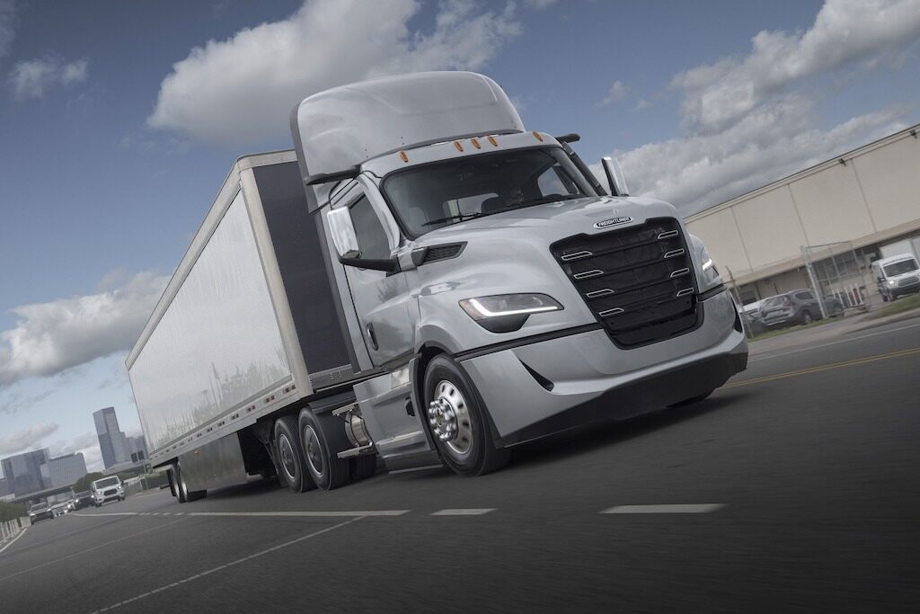 Daimler Truck-Marke Freightliner präsentiert die fünfte Generation Cascadia für den nordamerikanischen MarktDaimler Truck brand Freightliner introduces fifth Generation Cascadia for the North American market