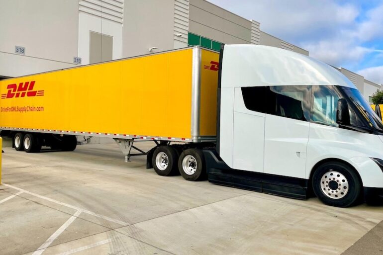 Tesla Semi DHL