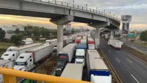 cierre-autopista-mexico-queretaro-afecta-valle-mexico