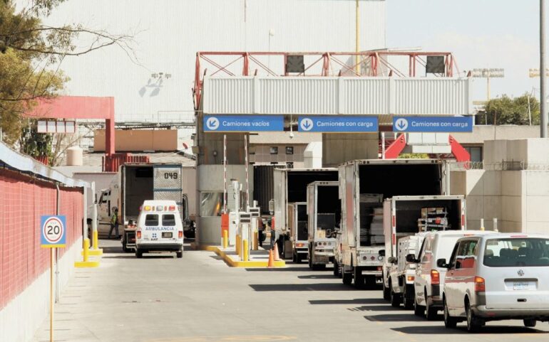 gobierno-mira-transporte-contrabando-asiatico