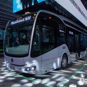 Mercedes-Benz Autobuses autobús eléctrico