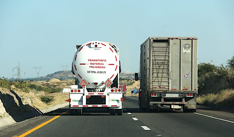 aprueban-diputados-reformas-para-el-servicio-ferroviario-y-de-autotransporte