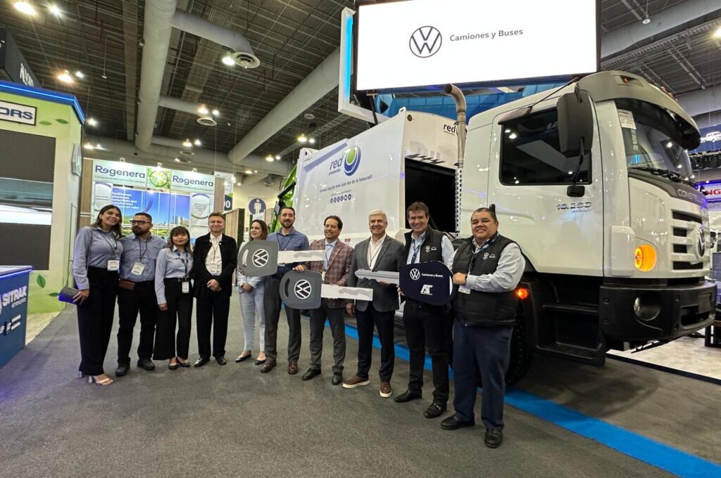 Volkswagen Truck & Bus entregó el poderoso y versátil Constellation 18.260