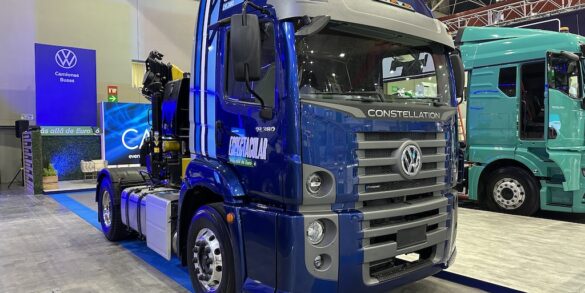 Volkswagen Constellation