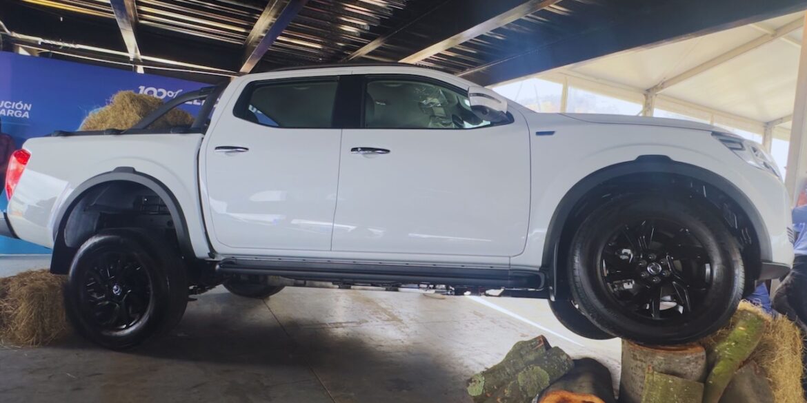 Auteco presenta la nueva pickup eléctrica Rich 7EV y alista su llegada a México