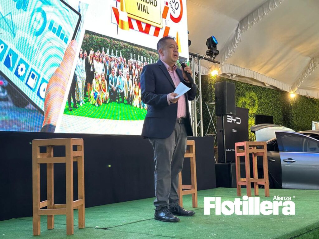 Alejandro Salazar, Presidente de la AMAFA